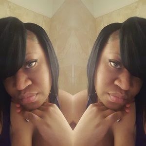 Meet your Posher, Lola